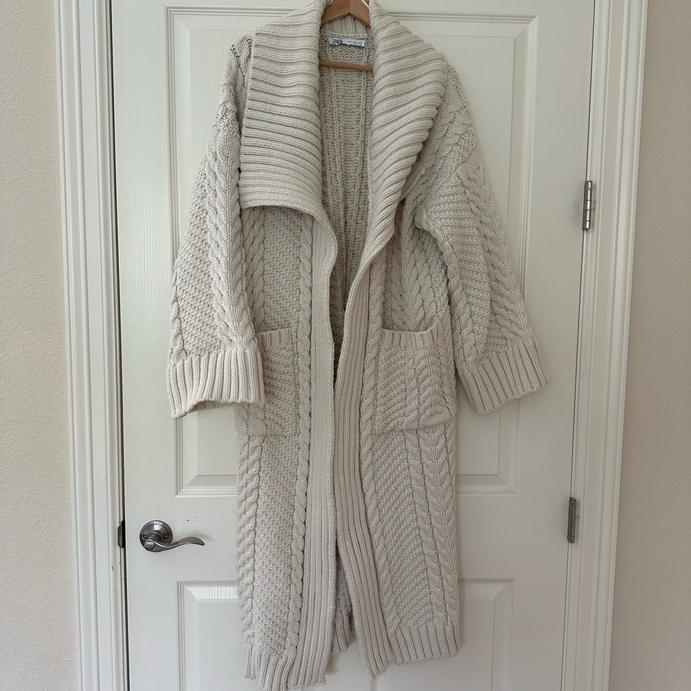 Zara Long Cable Knit Cardigan Size S Ecru